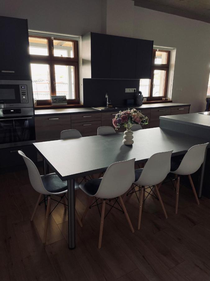 Apartmany 400 Велика Ломниця Екстер'єр фото